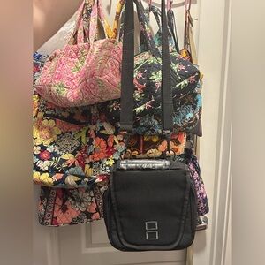 Black Nintendo DS travel bag